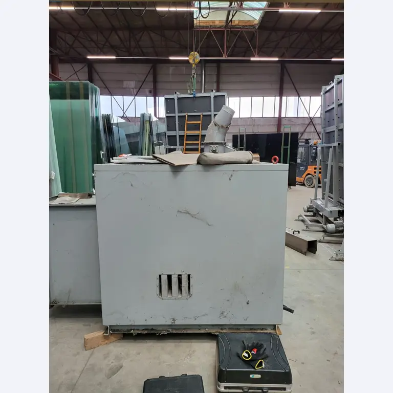 Sale of a complete warehouse of machinery for the glass industry in Spain-4