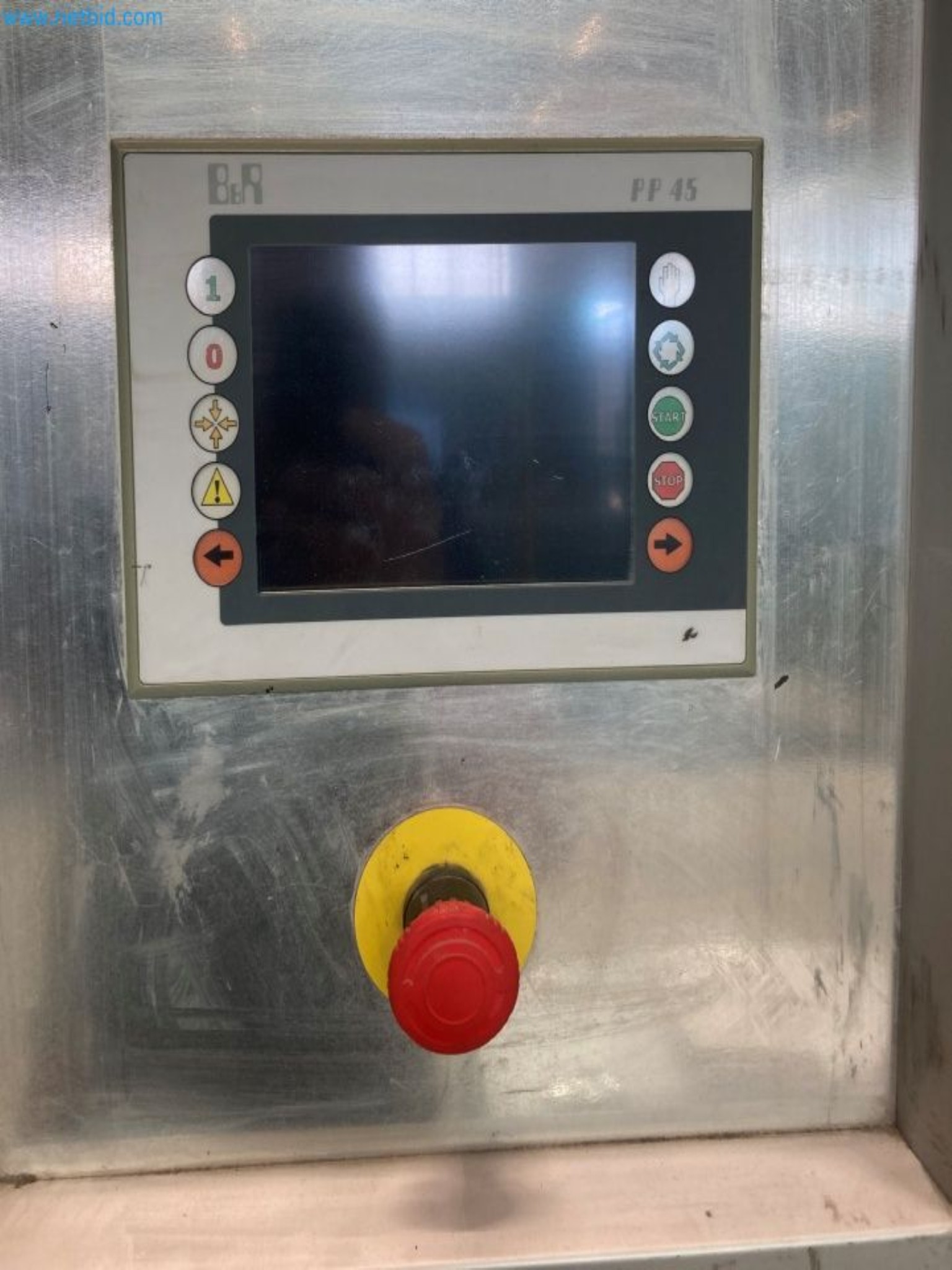 Sale of a complete warehouse of machinery for the glass industry in Spain-6