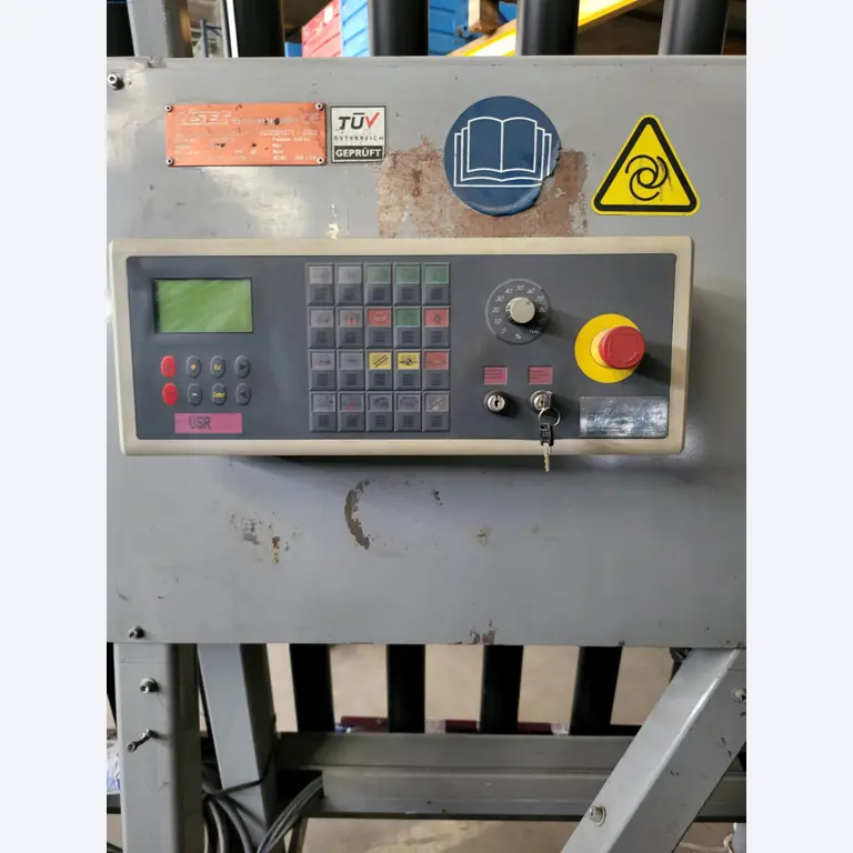 Sale of a complete warehouse of machinery for the glass industry in Spain-7