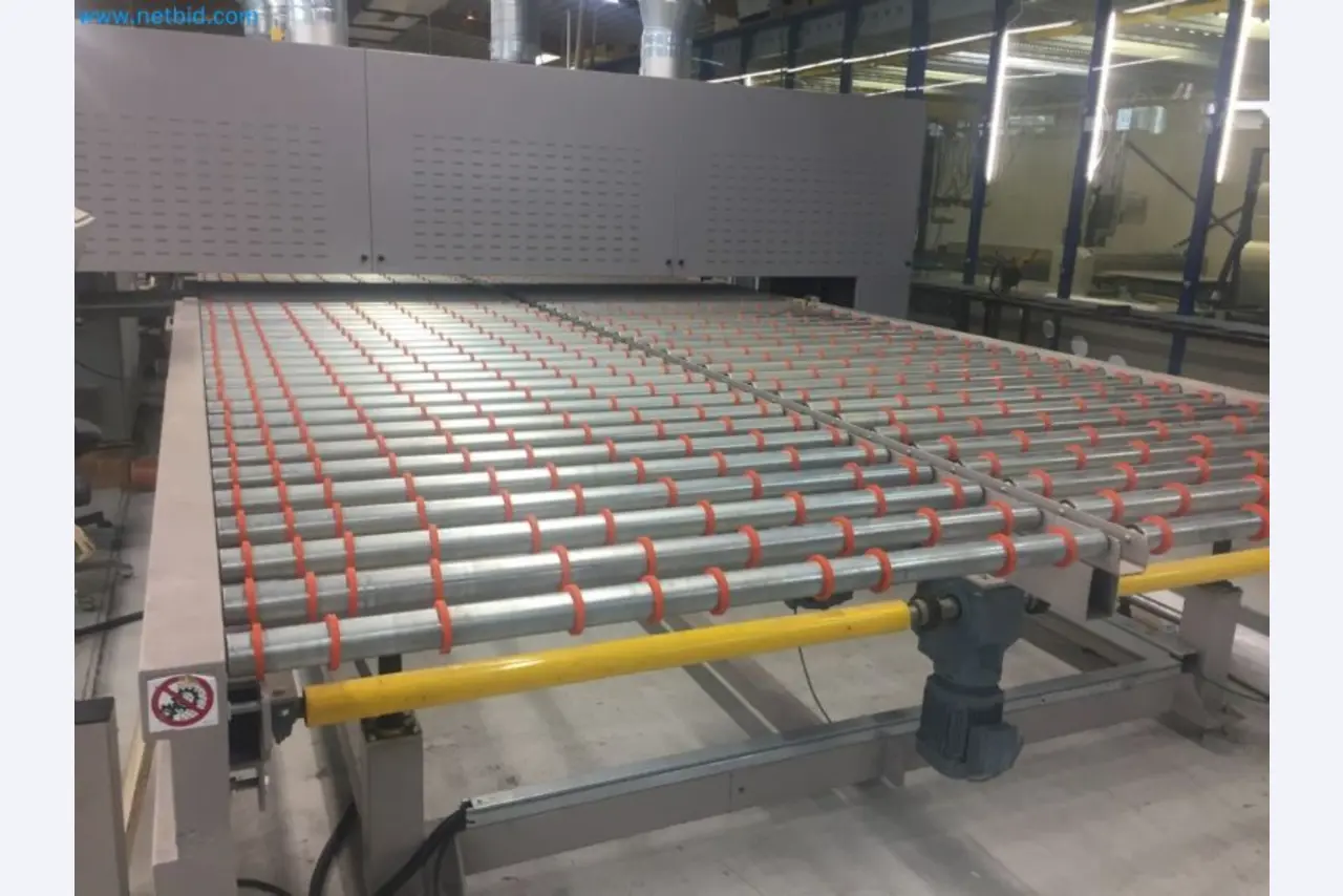 Sale of a complete warehouse of machinery for the glass industry in Spain-17