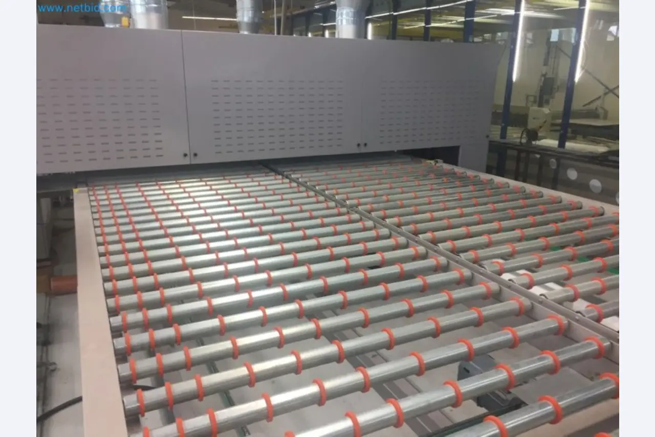 Sale of a complete warehouse of machinery for the glass industry in Spain-19