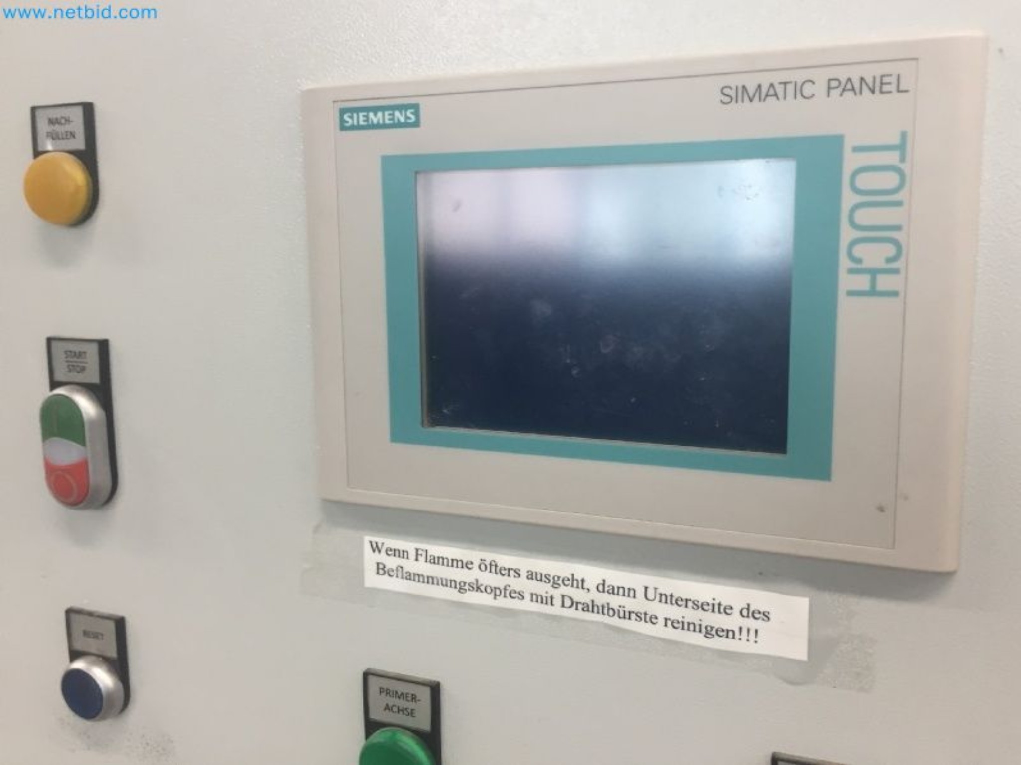 Sale of a complete warehouse of machinery for the glass industry in Spain-3