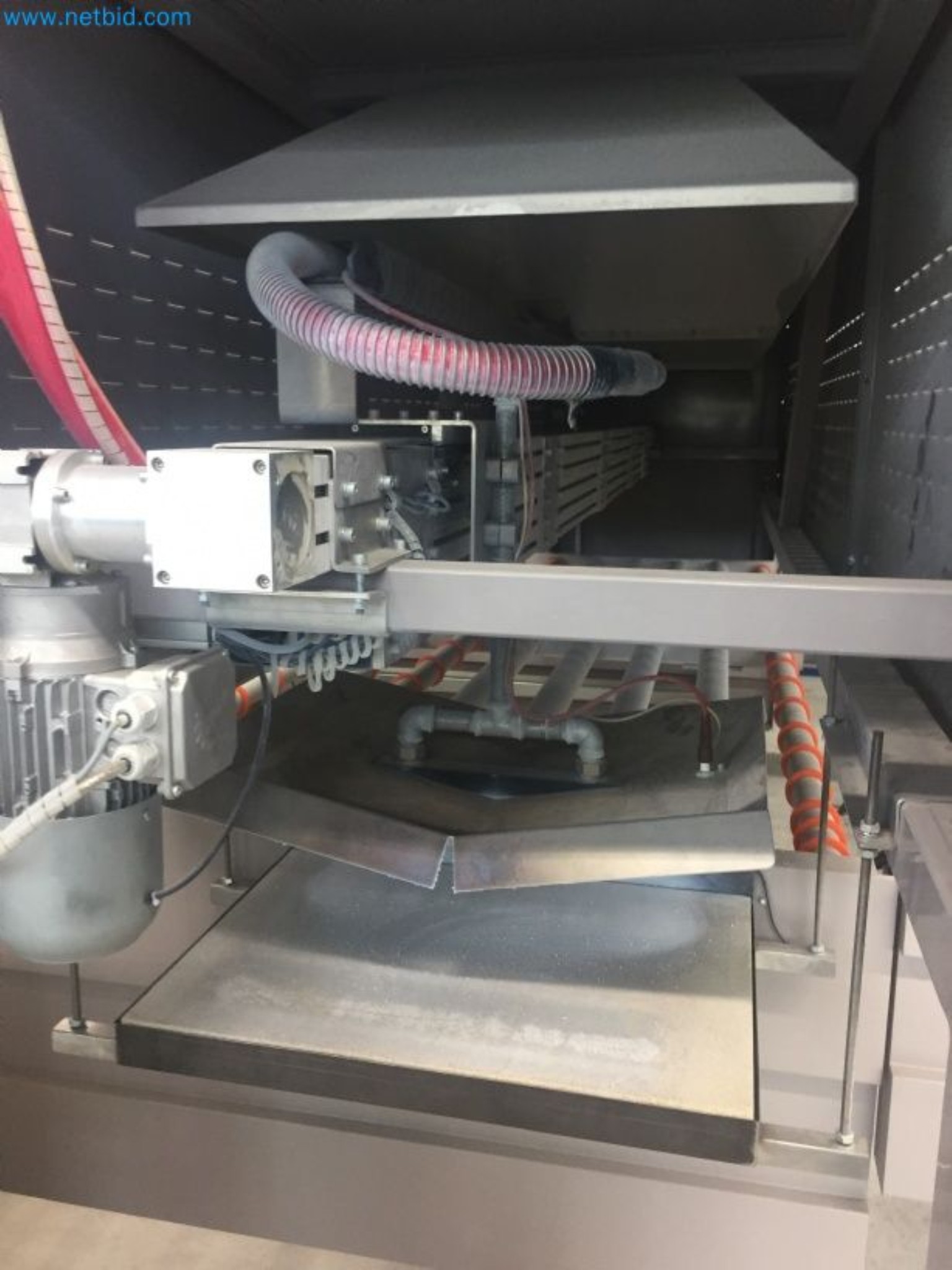 Sale of a complete warehouse of machinery for the glass industry in Spain-5