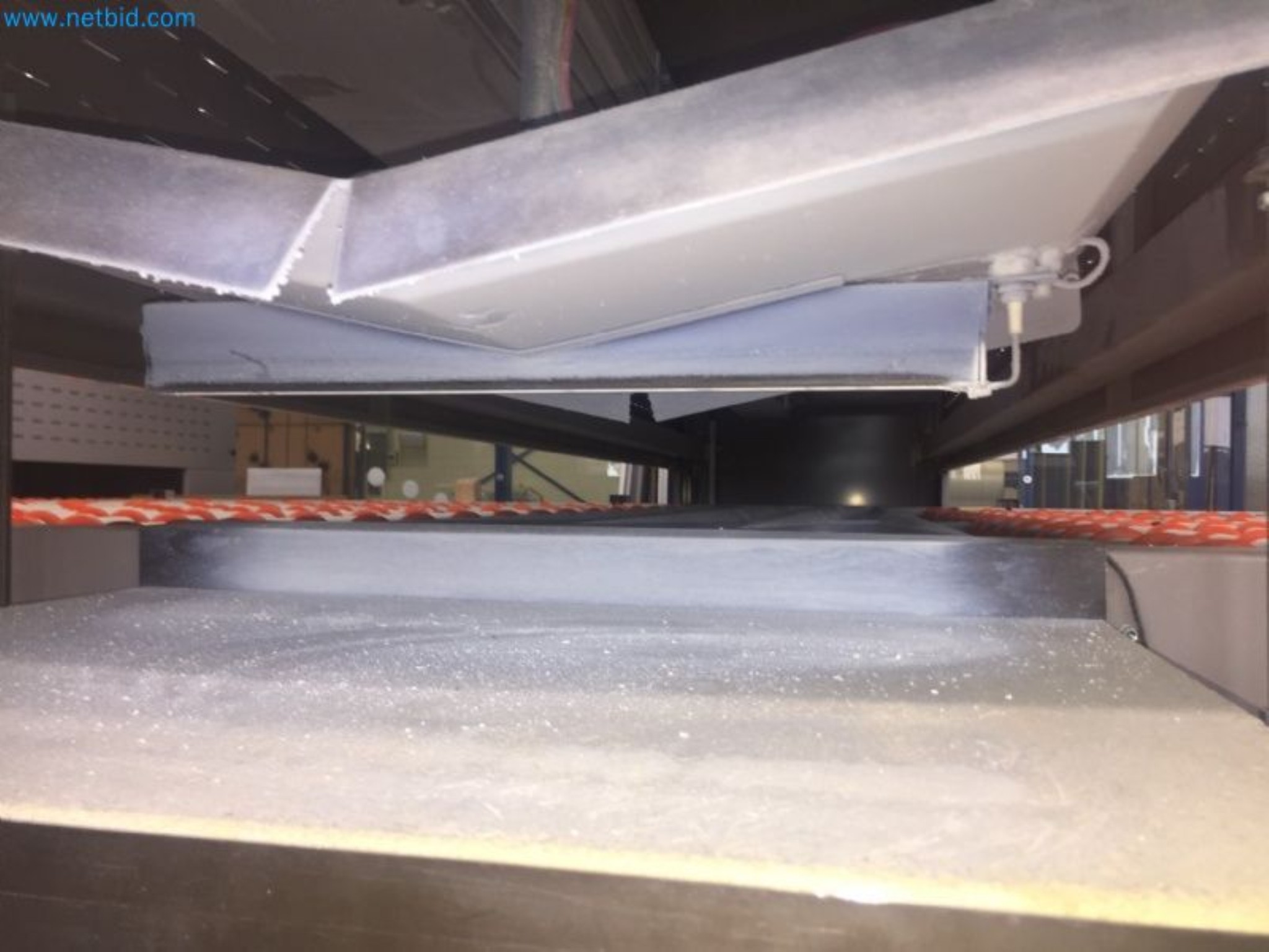 Sale of a complete warehouse of machinery for the glass industry in Spain-6