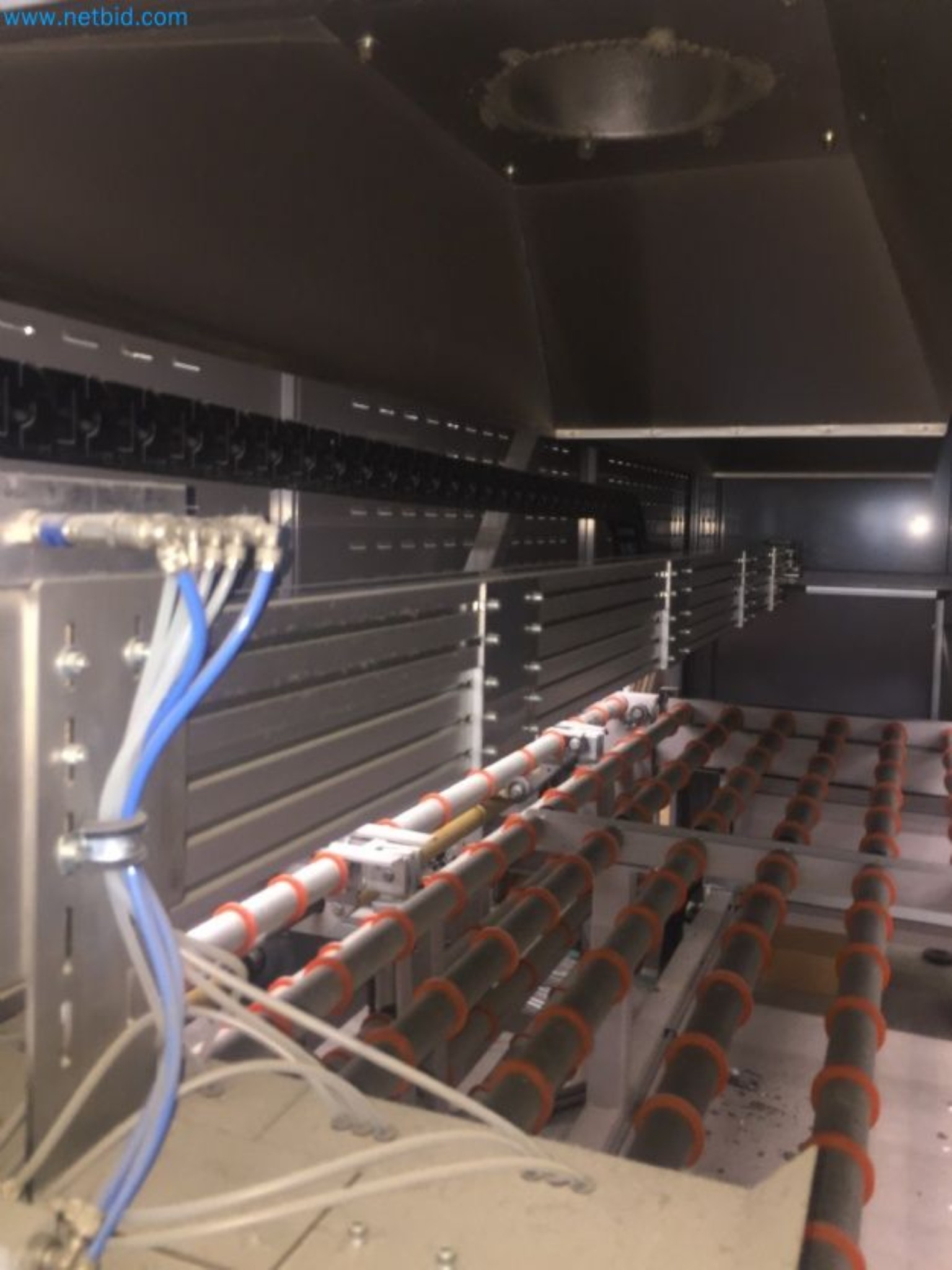 Sale of a complete warehouse of machinery for the glass industry in Spain-7