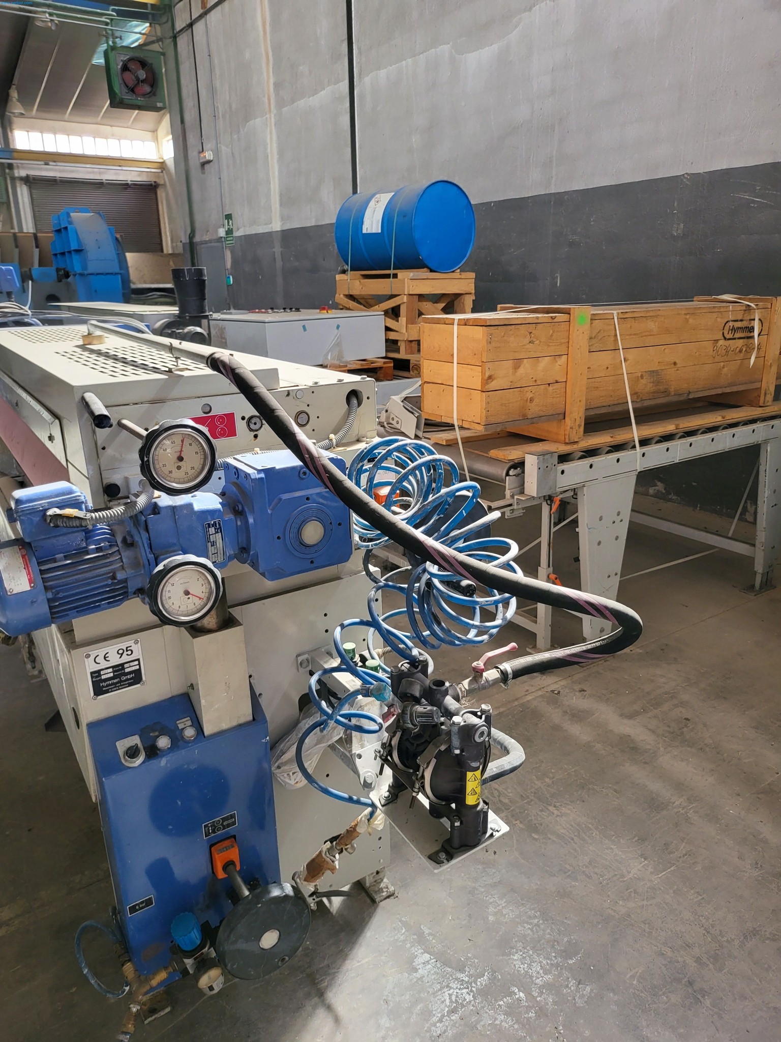 Sale of a complete warehouse of machinery for the glass industry in Spain-10