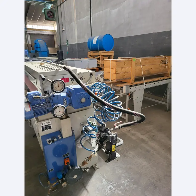 Sale of a complete warehouse of machinery for the glass industry in Spain-10