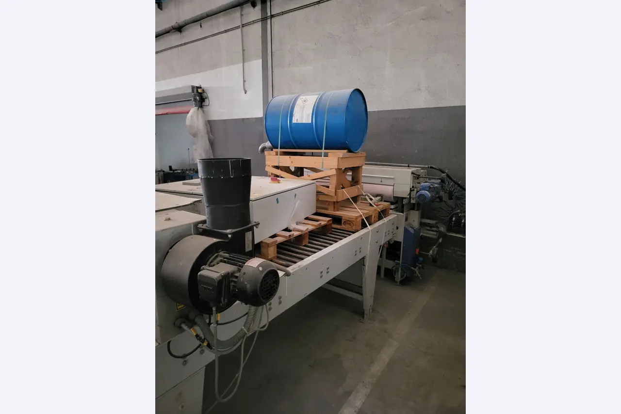 Sale of a complete warehouse of machinery for the glass industry in Spain-14