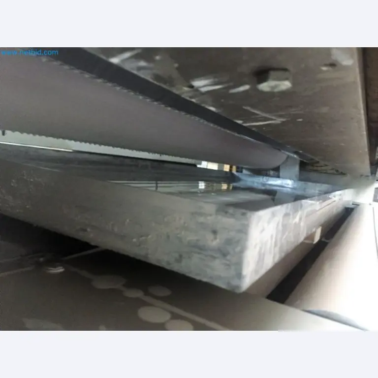 Sale of a complete warehouse of machinery for the glass industry in Spain-15