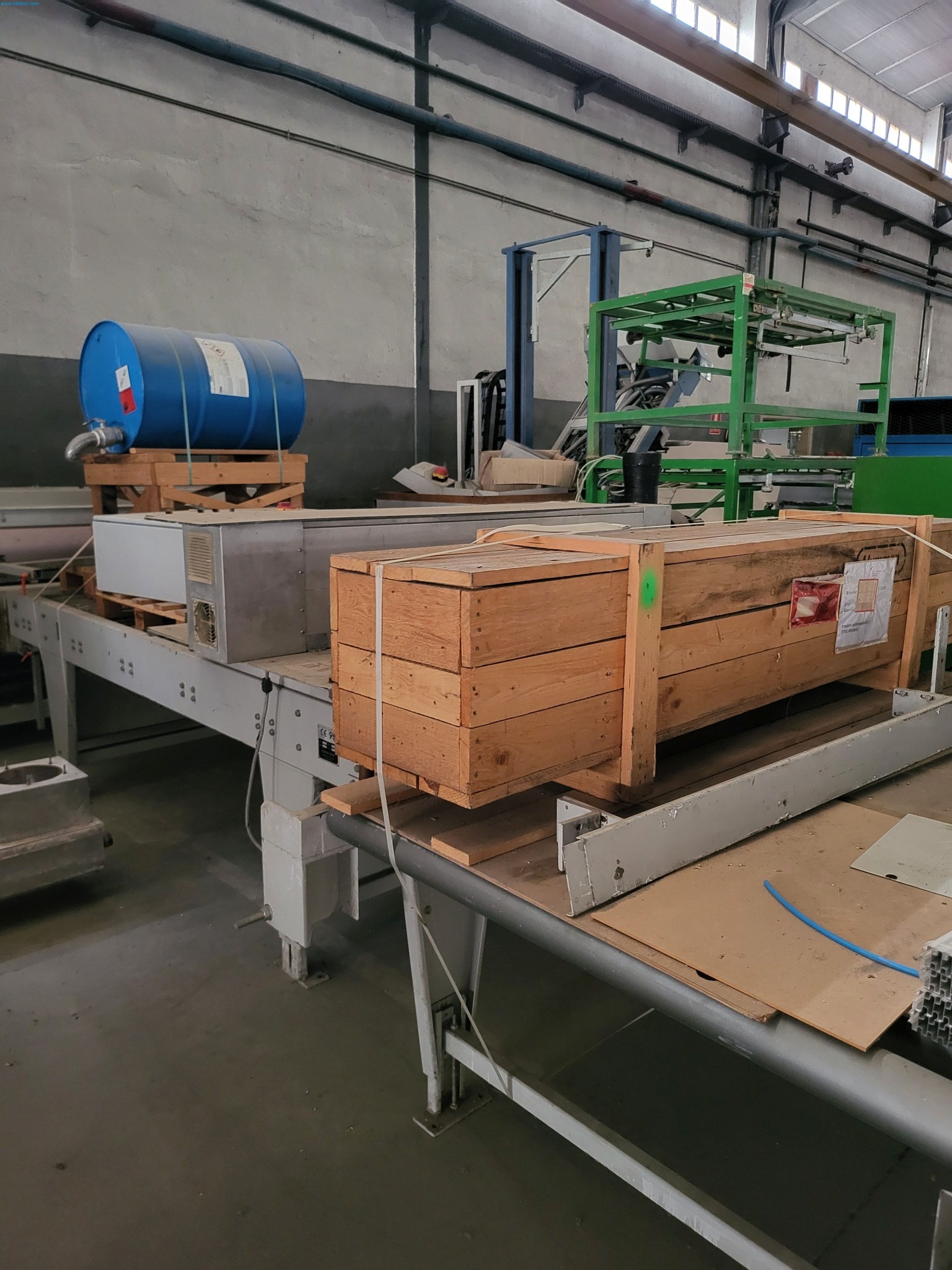 Sale of a complete warehouse of machinery for the glass industry in Spain-3