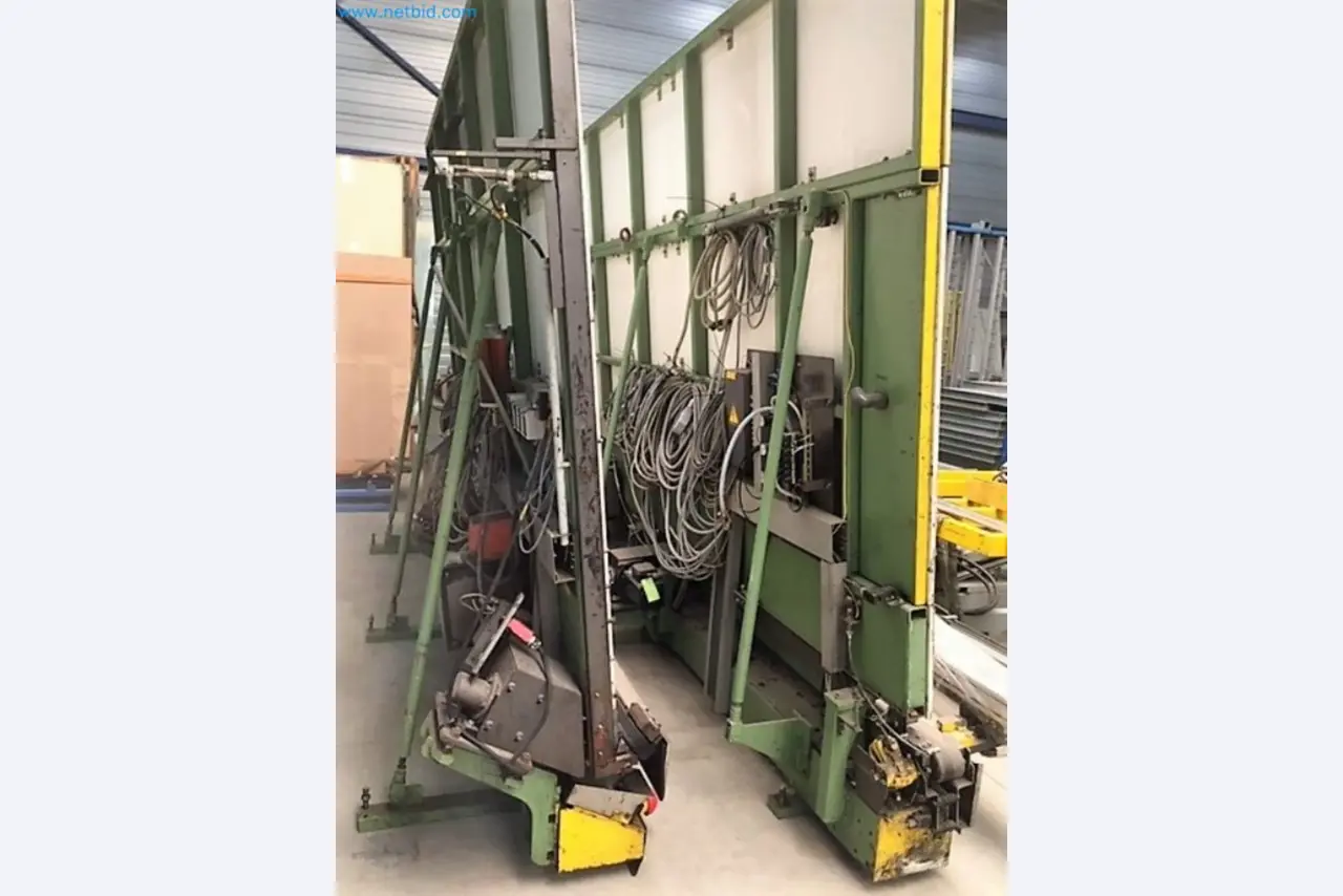 Sale of a complete warehouse of machinery for the glass industry in Spain-13