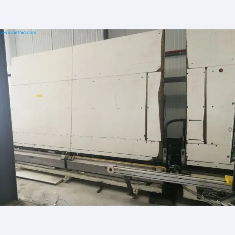 Sale of a complete warehouse of machinery for the glass industry in Spain-19