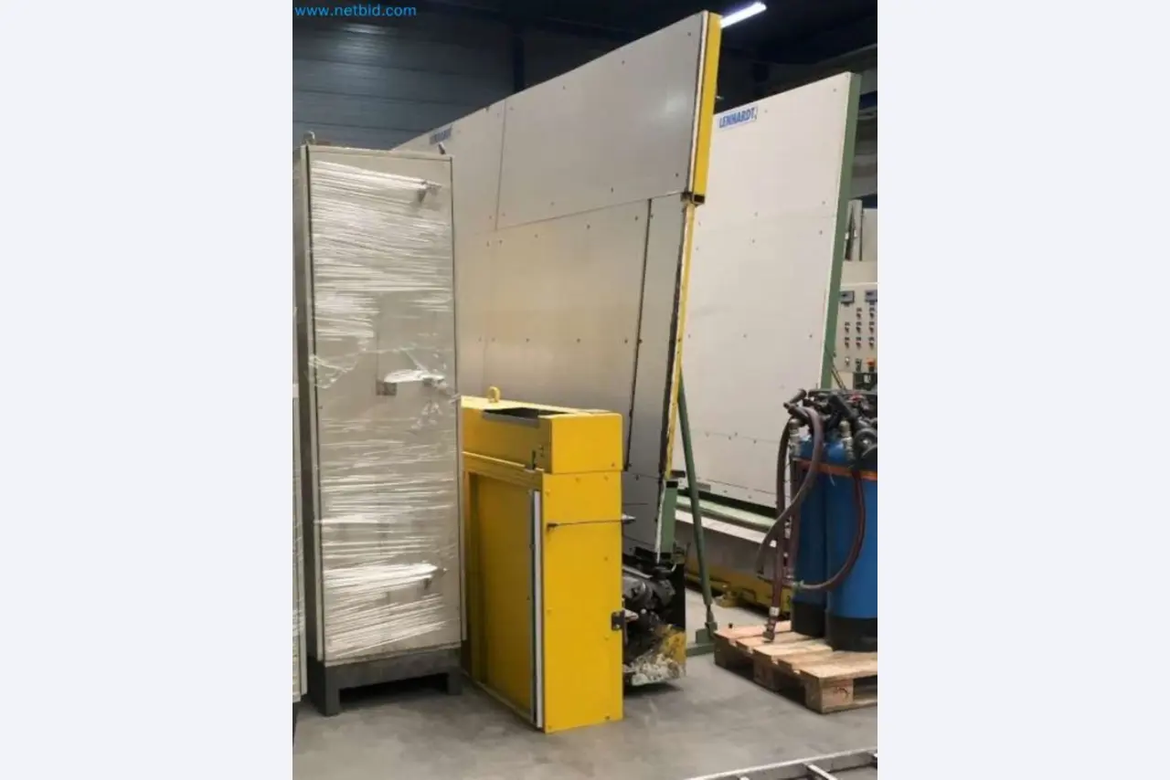 Sale of a complete warehouse of machinery for the glass industry in Spain-3