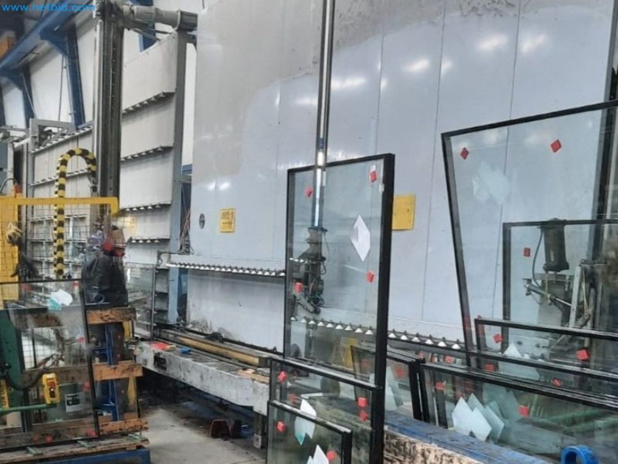 Sale of a complete warehouse of machinery for the glass industry in Spain-1