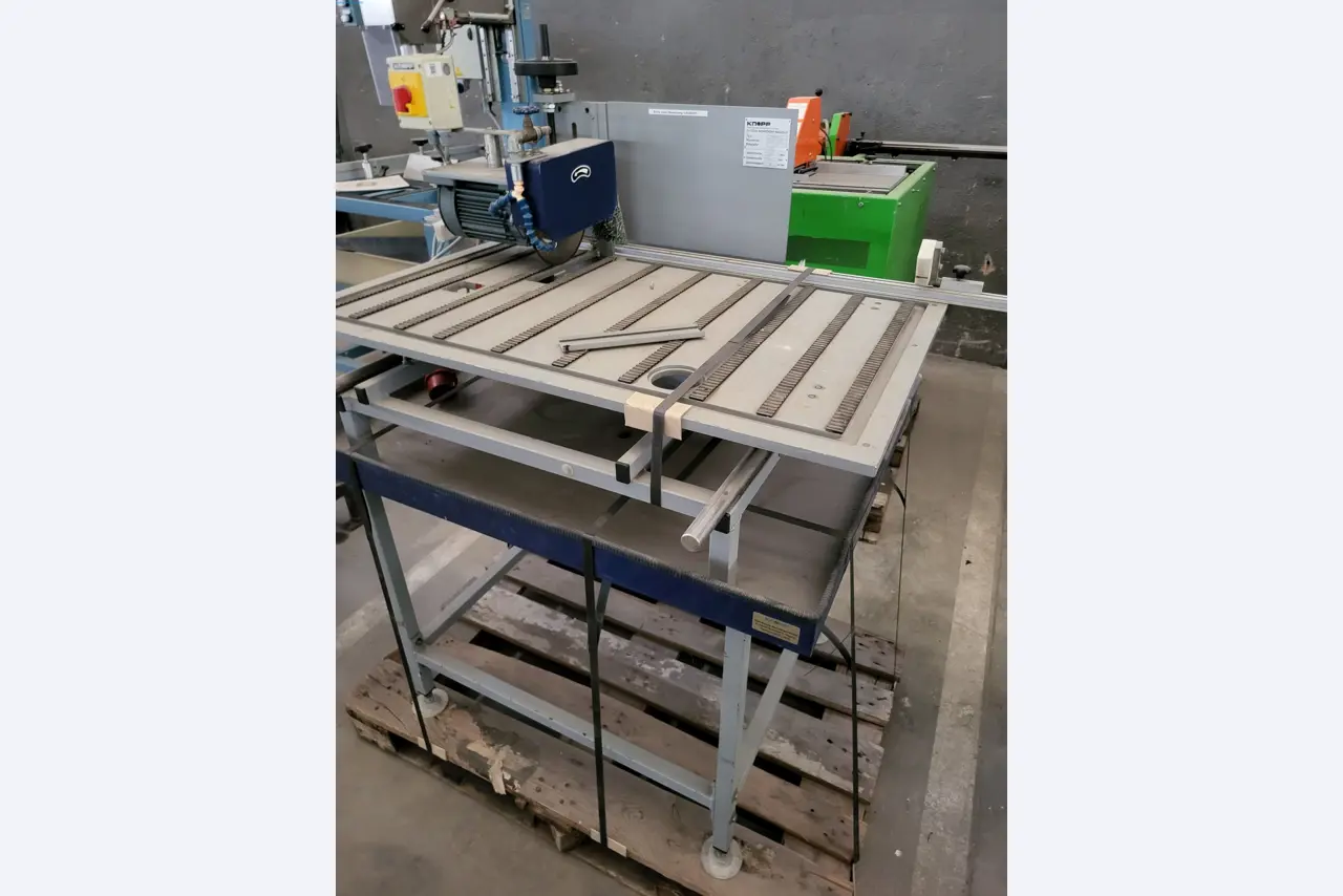 Sale of a complete warehouse of machinery for the glass industry in Spain-5