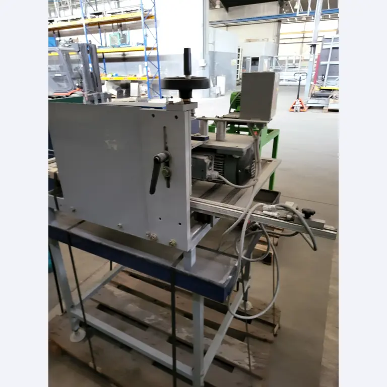 Sale of a complete warehouse of machinery for the glass industry in Spain-6