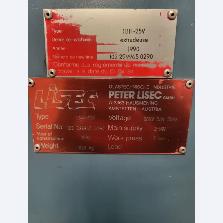 Sale of a complete warehouse of machinery for the glass industry in Spain-11