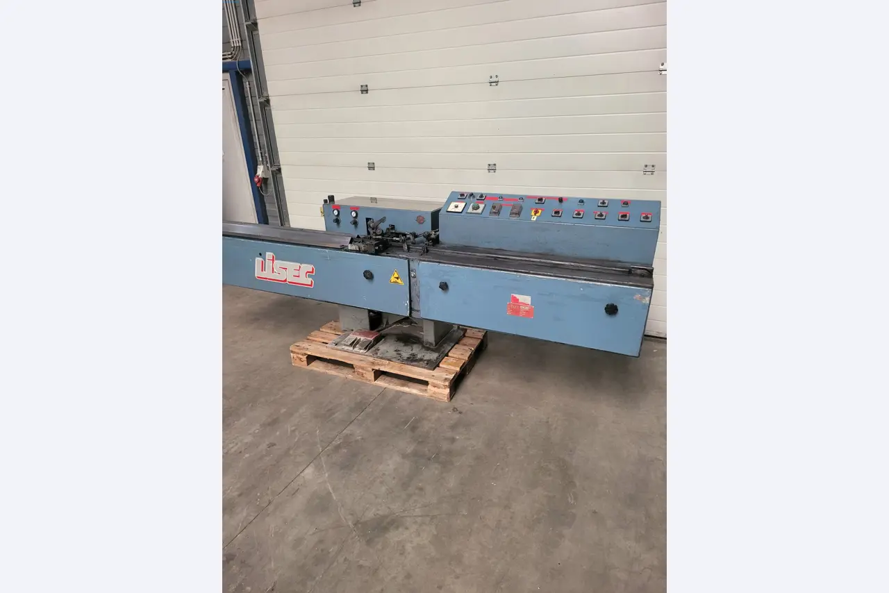 Sale of a complete warehouse of machinery for the glass industry in Spain-1