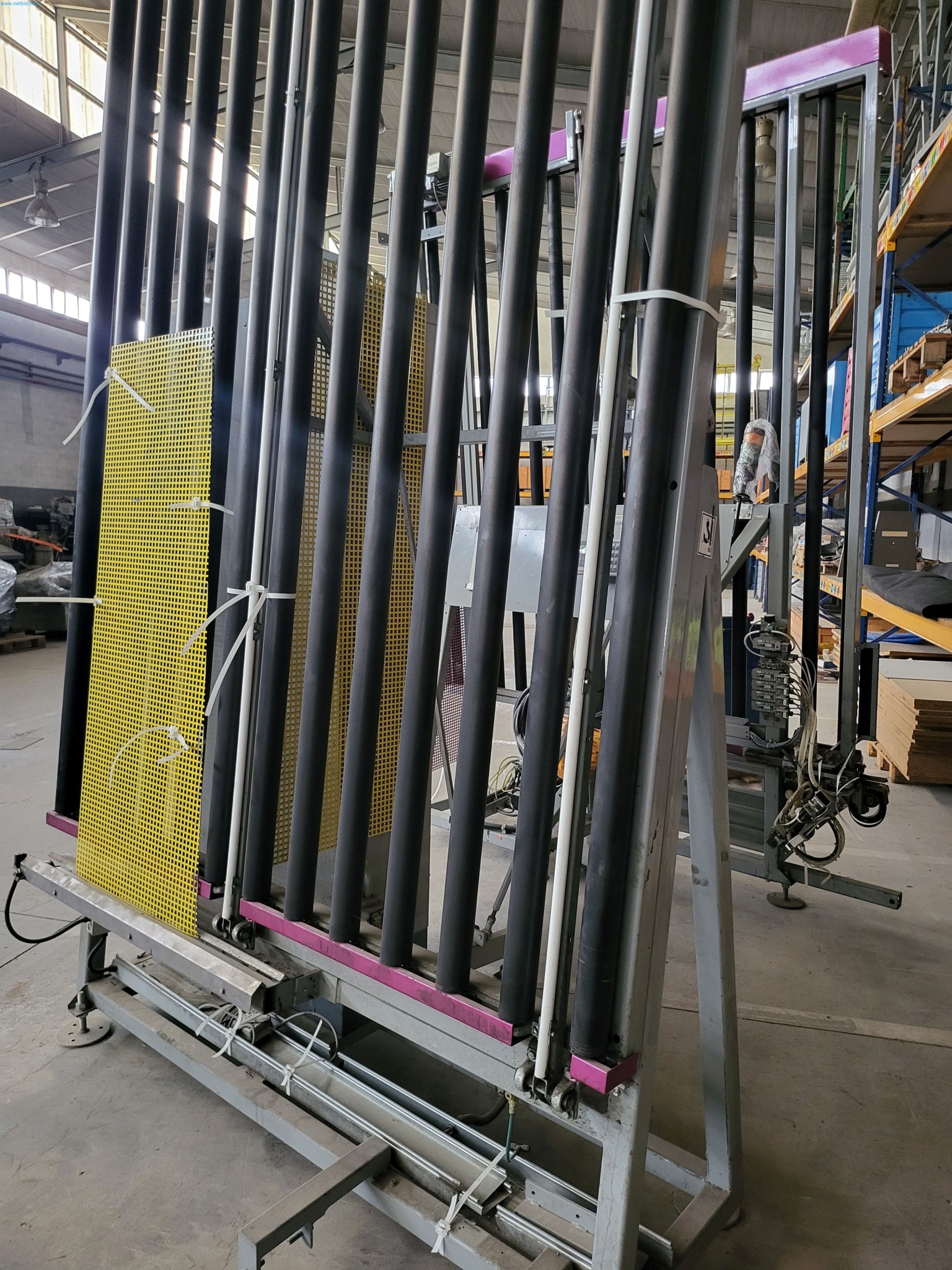 Sale of a complete warehouse of machinery for the glass industry in Spain-21