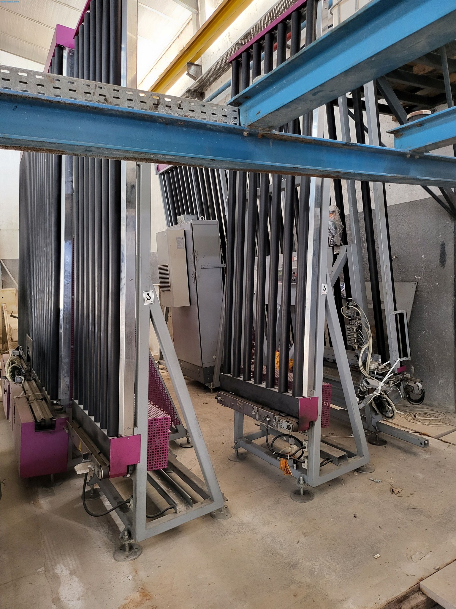 Sale of a complete warehouse of machinery for the glass industry in Spain-26