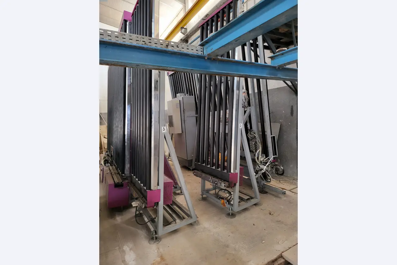 Sale of a complete warehouse of machinery for the glass industry in Spain-26