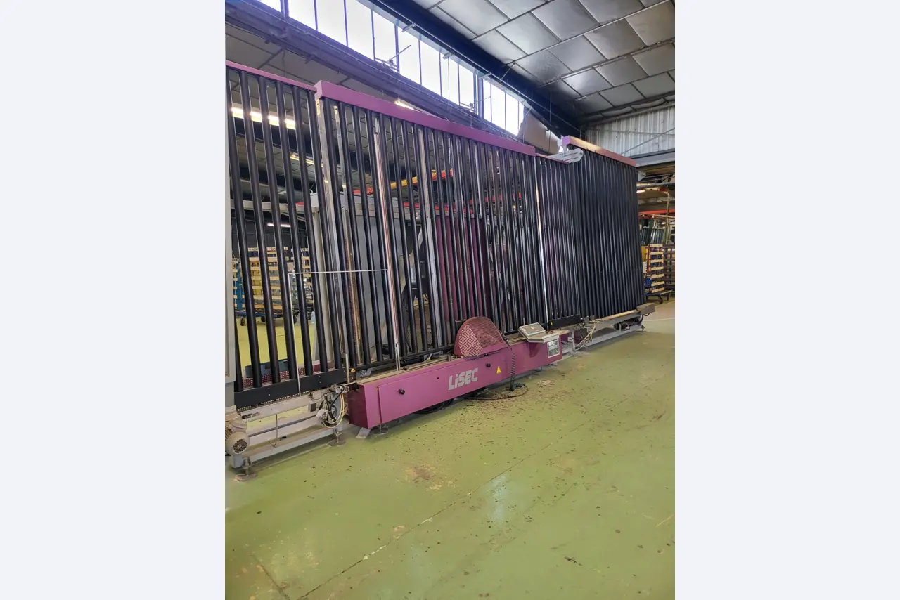 Sale of a complete warehouse of machinery for the glass industry in Spain-2