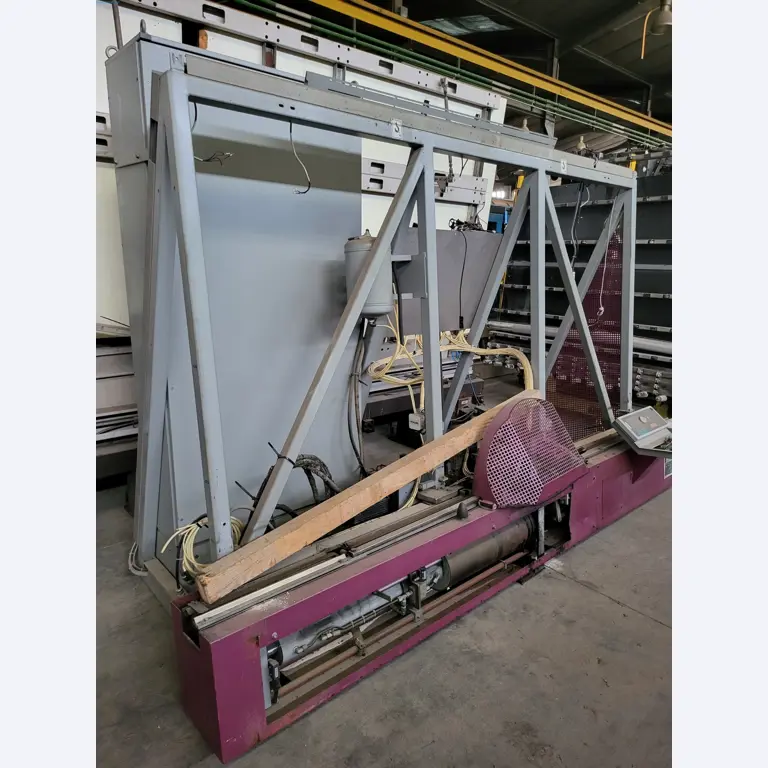 Sale of a complete warehouse of machinery for the glass industry in Spain-33