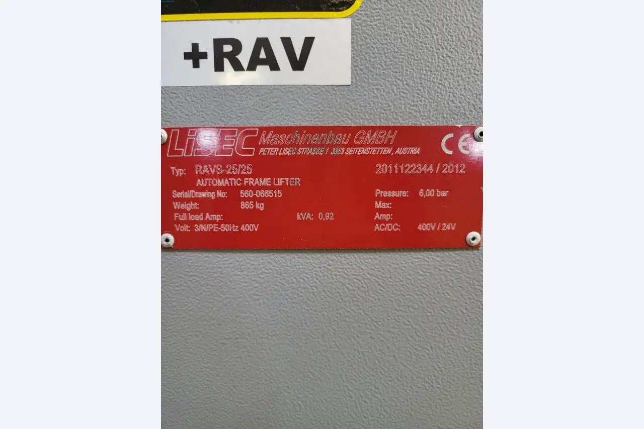 Sale of a complete warehouse of machinery for the glass industry in Spain-37