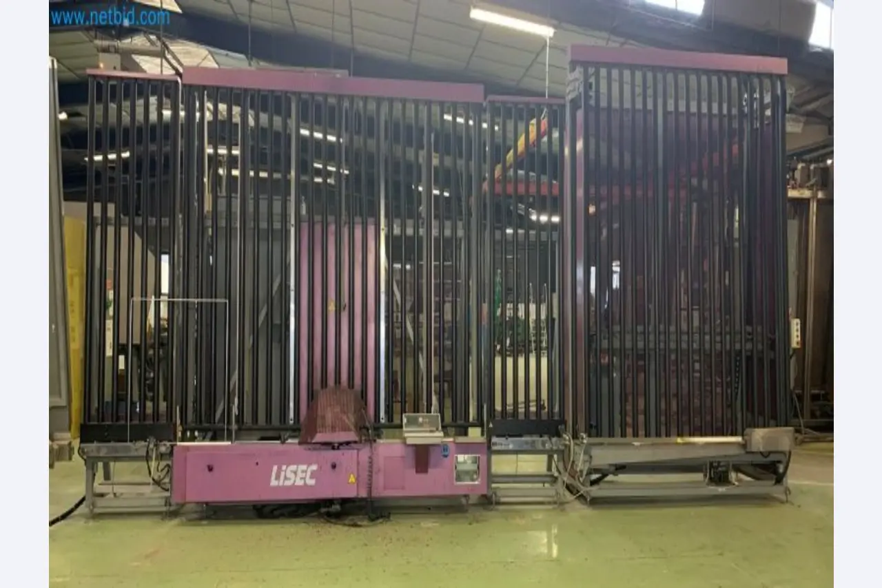 Sale of a complete warehouse of machinery for the glass industry in Spain-3