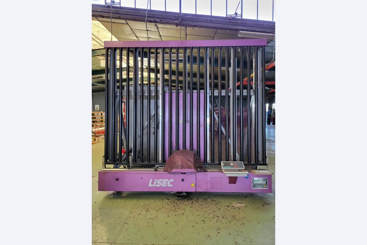 Sale of a complete warehouse of machinery for the glass industry in Spain-49