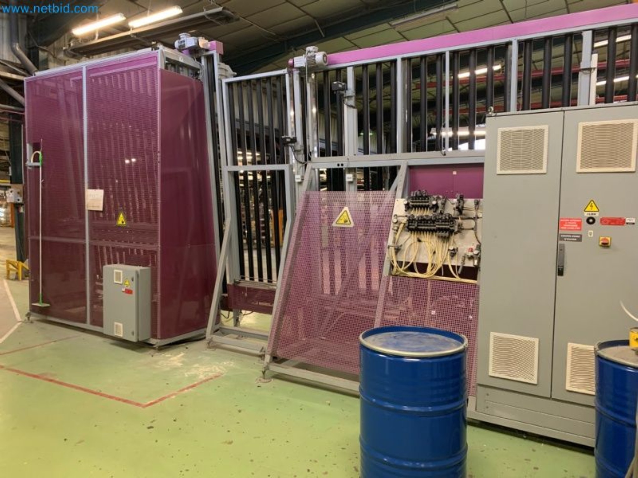 Sale of a complete warehouse of machinery for the glass industry in Spain-6