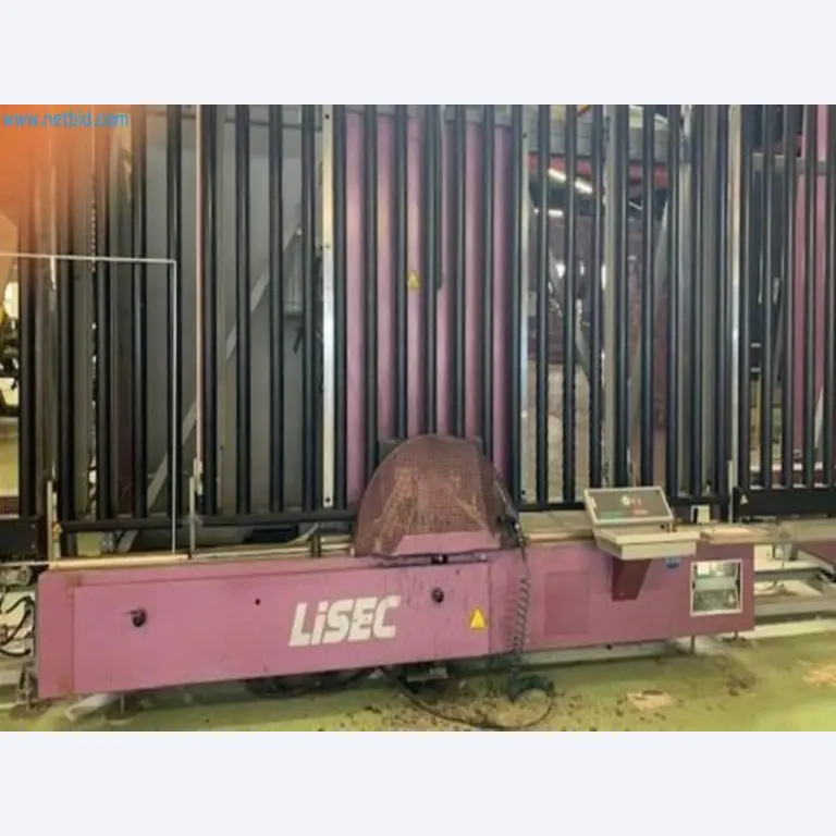 Sale of a complete warehouse of machinery for the glass industry in Spain-7