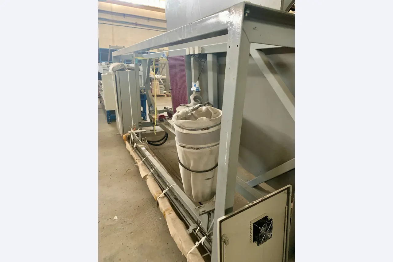 Sale of a complete warehouse of machinery for the glass industry in Spain-2