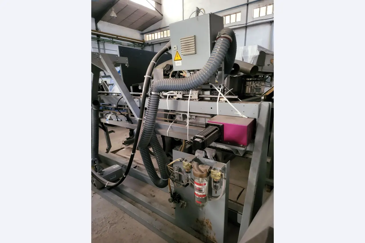 Sale of a complete warehouse of machinery for the glass industry in Spain-4