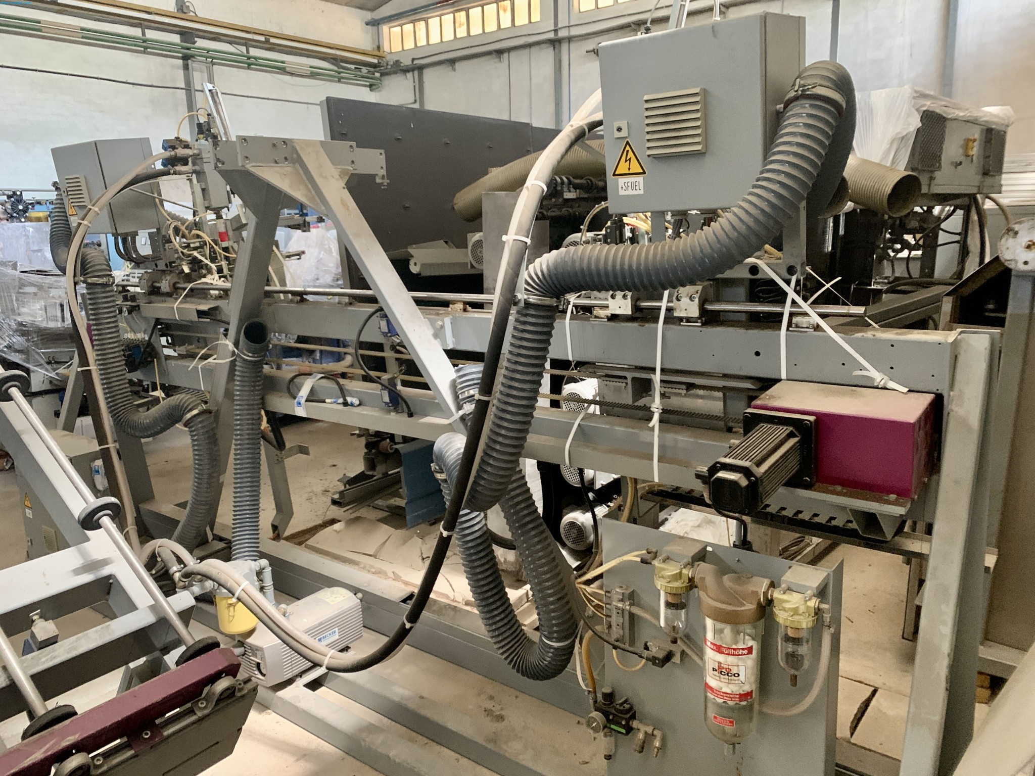 Sale of a complete warehouse of machinery for the glass industry in Spain-5