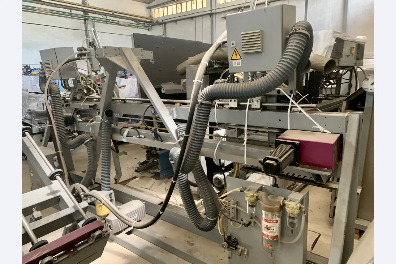 Sale of a complete warehouse of machinery for the glass industry in Spain-5