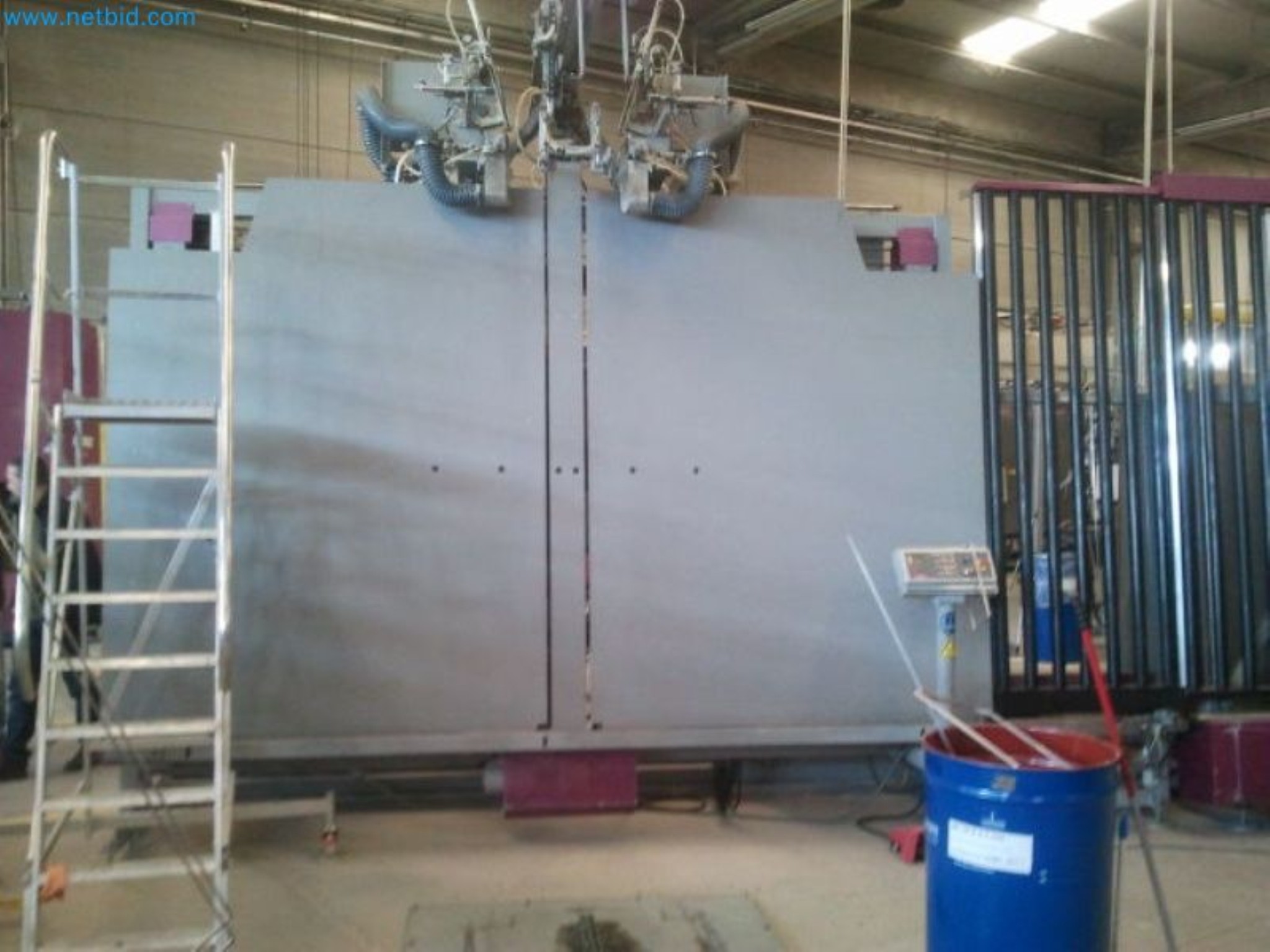 Sale of a complete warehouse of machinery for the glass industry in Spain-7