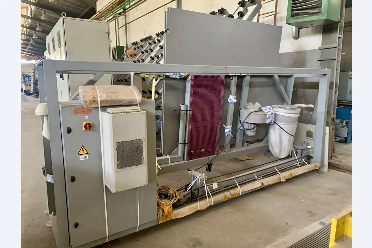 Sale of a complete warehouse of machinery for the glass industry in Spain-9