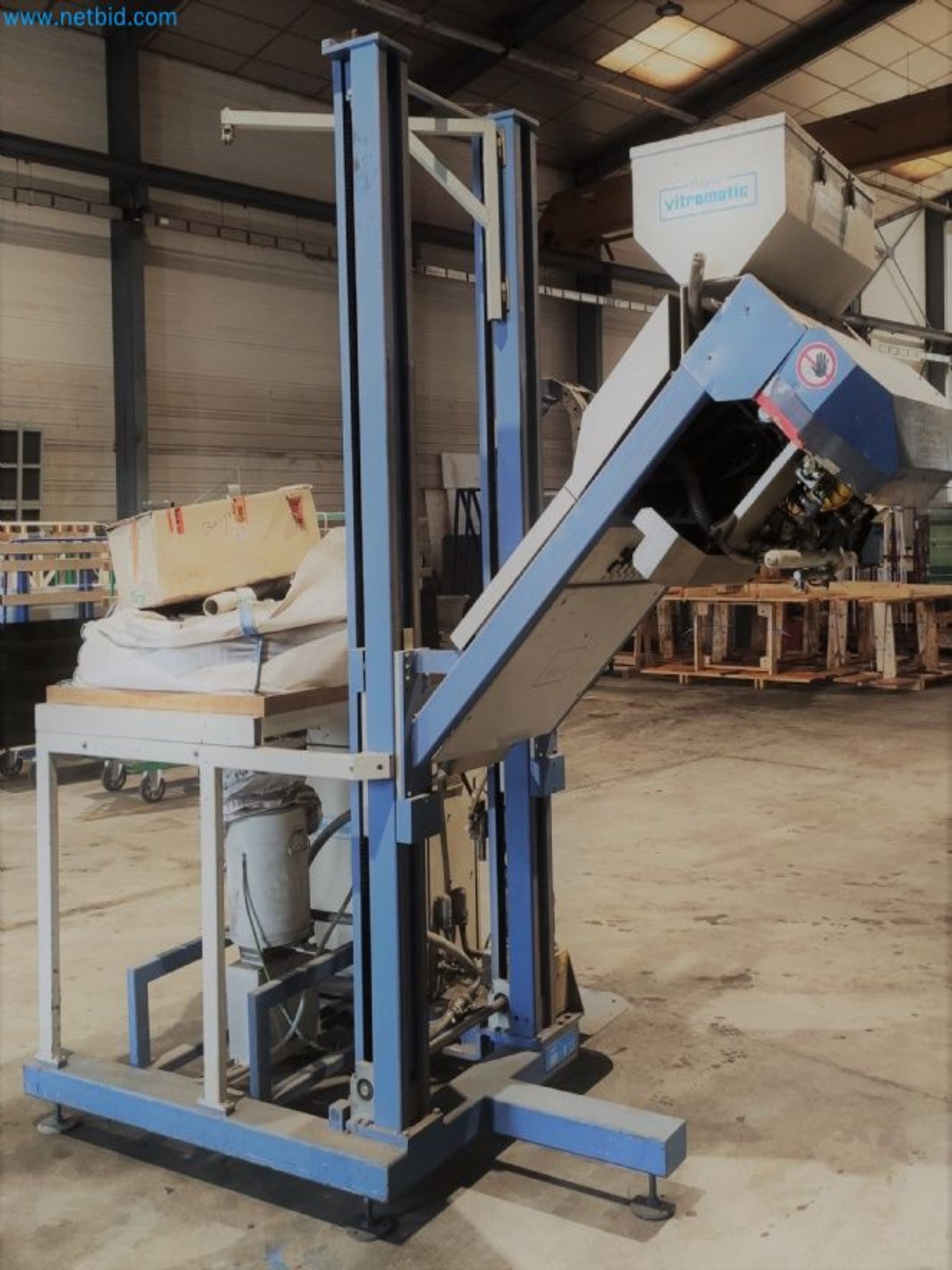 Sale of a complete warehouse of machinery for the glass industry in Spain-1