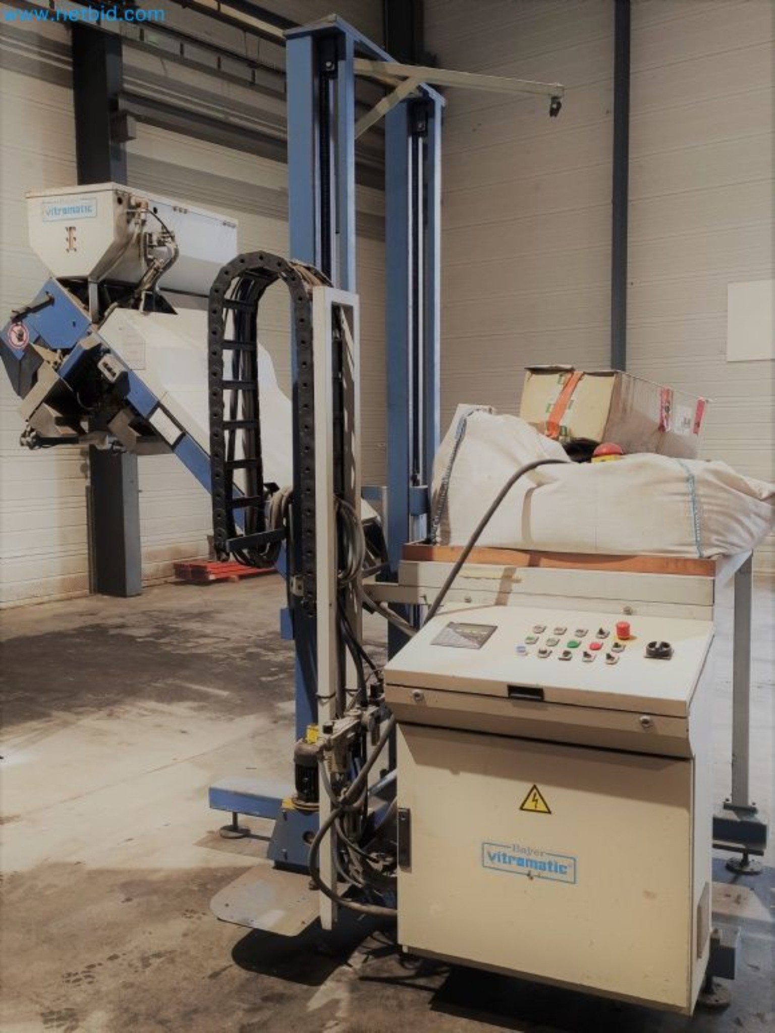 Sale of a complete warehouse of machinery for the glass industry in Spain-8