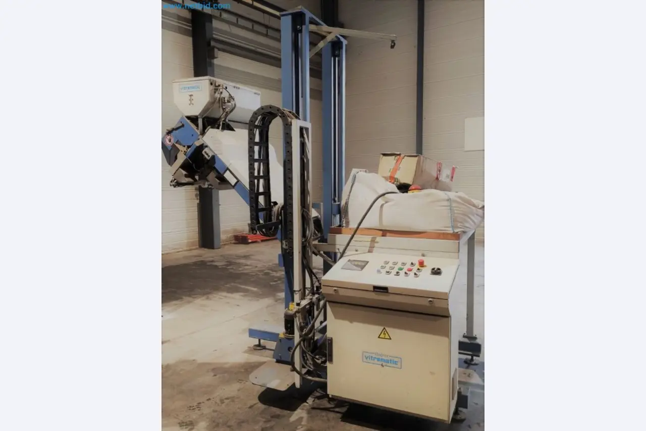 Sale of a complete warehouse of machinery for the glass industry in Spain-8