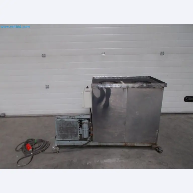 Sale of a complete warehouse of machinery for the glass industry in Spain-3