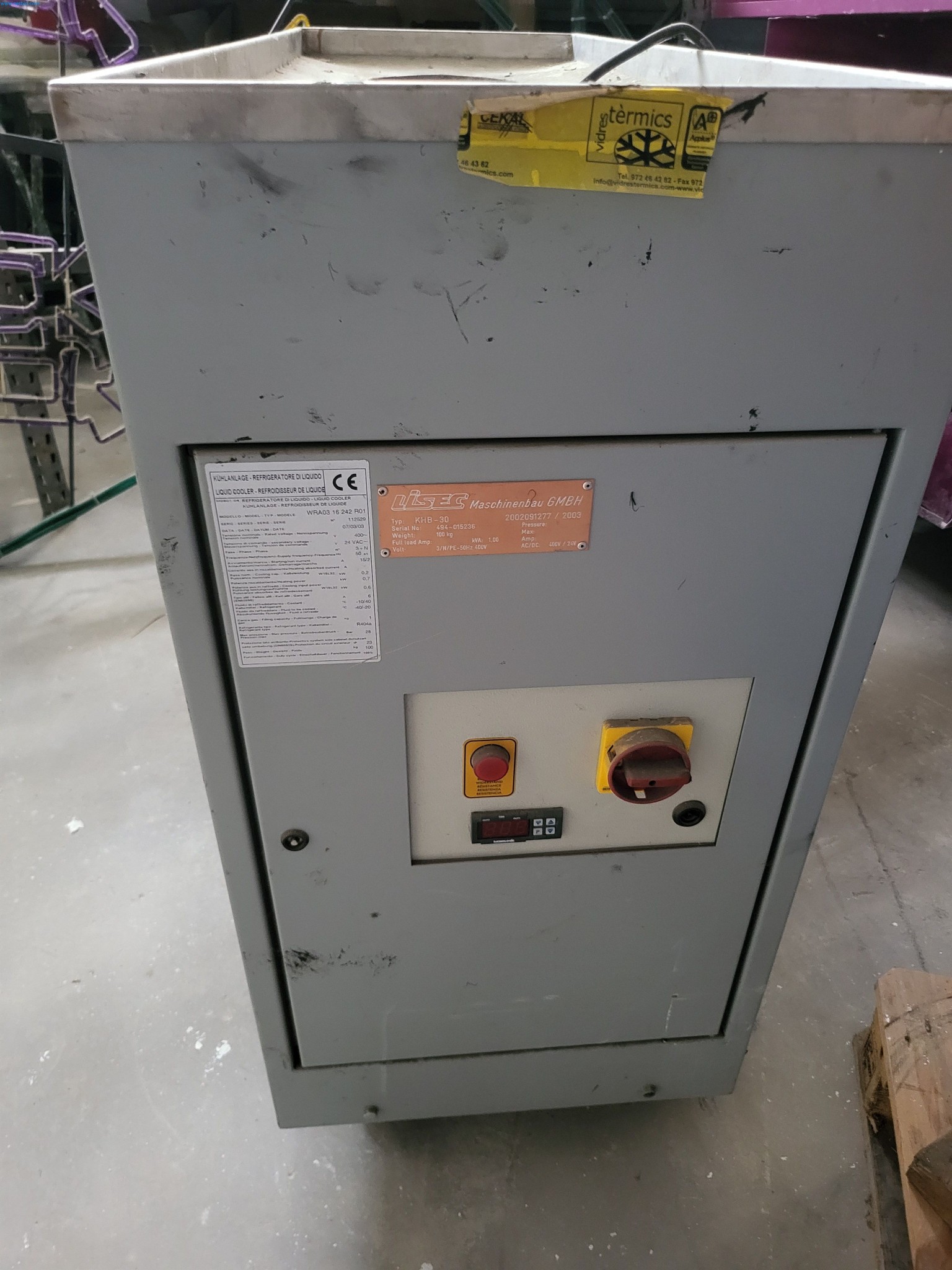 Sale of a complete warehouse of machinery for the glass industry in Spain-1