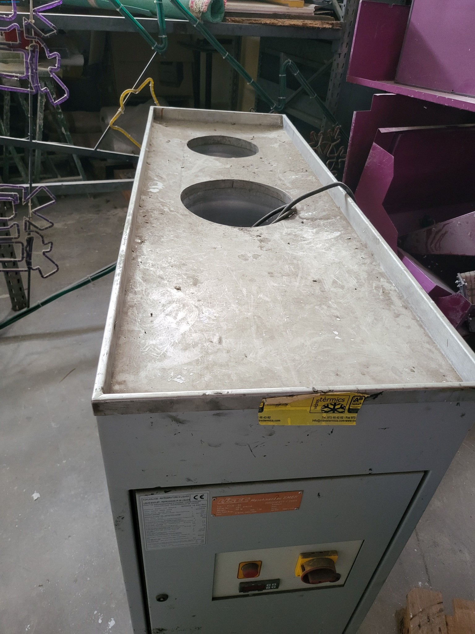 Sale of a complete warehouse of machinery for the glass industry in Spain-2