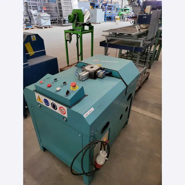 Sale of a complete warehouse of machinery for the glass industry in Spain-2