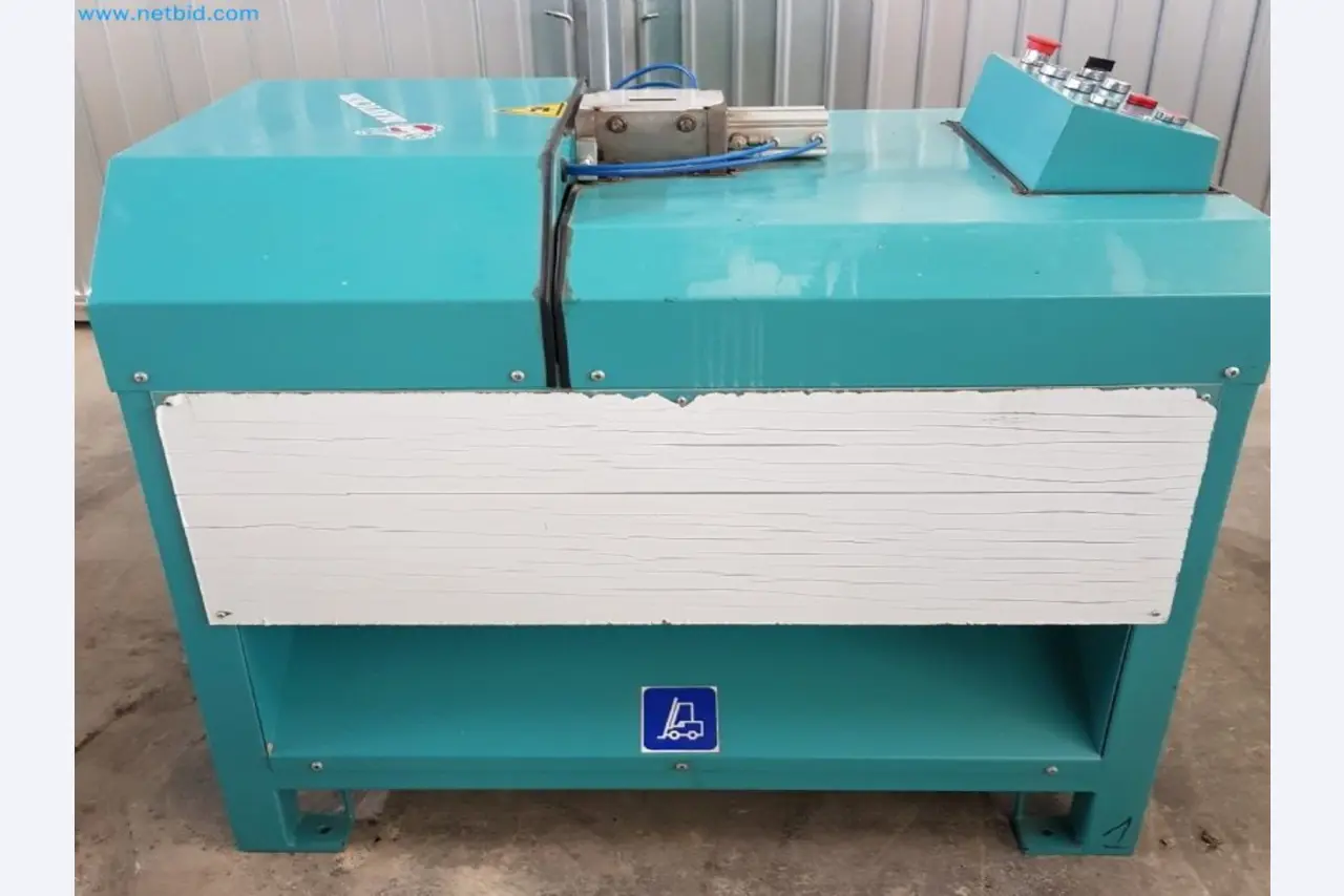 Sale of a complete warehouse of machinery for the glass industry in Spain-6