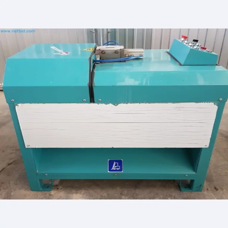 Sale of a complete warehouse of machinery for the glass industry in Spain-6