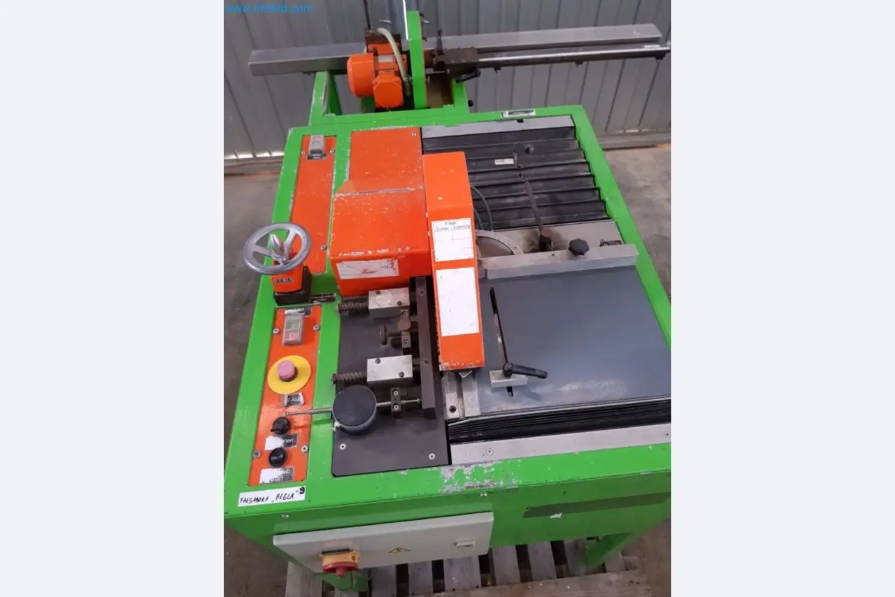 Sale of a complete warehouse of machinery for the glass industry in Spain-11