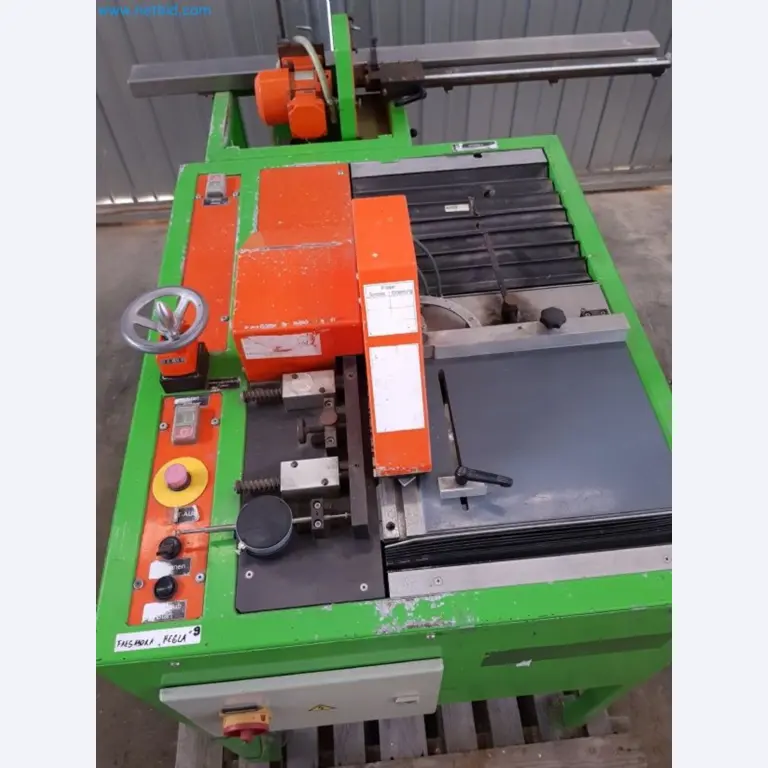 Sale of a complete warehouse of machinery for the glass industry in Spain-11