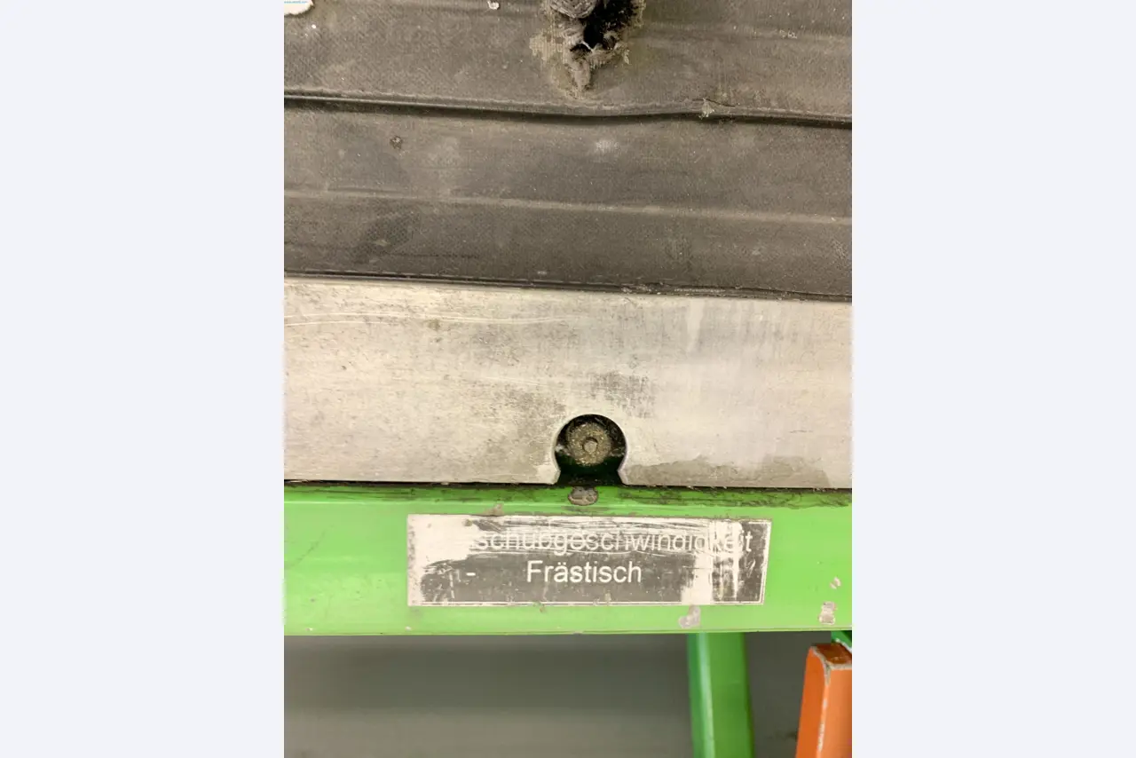 Sale of a complete warehouse of machinery for the glass industry in Spain-12